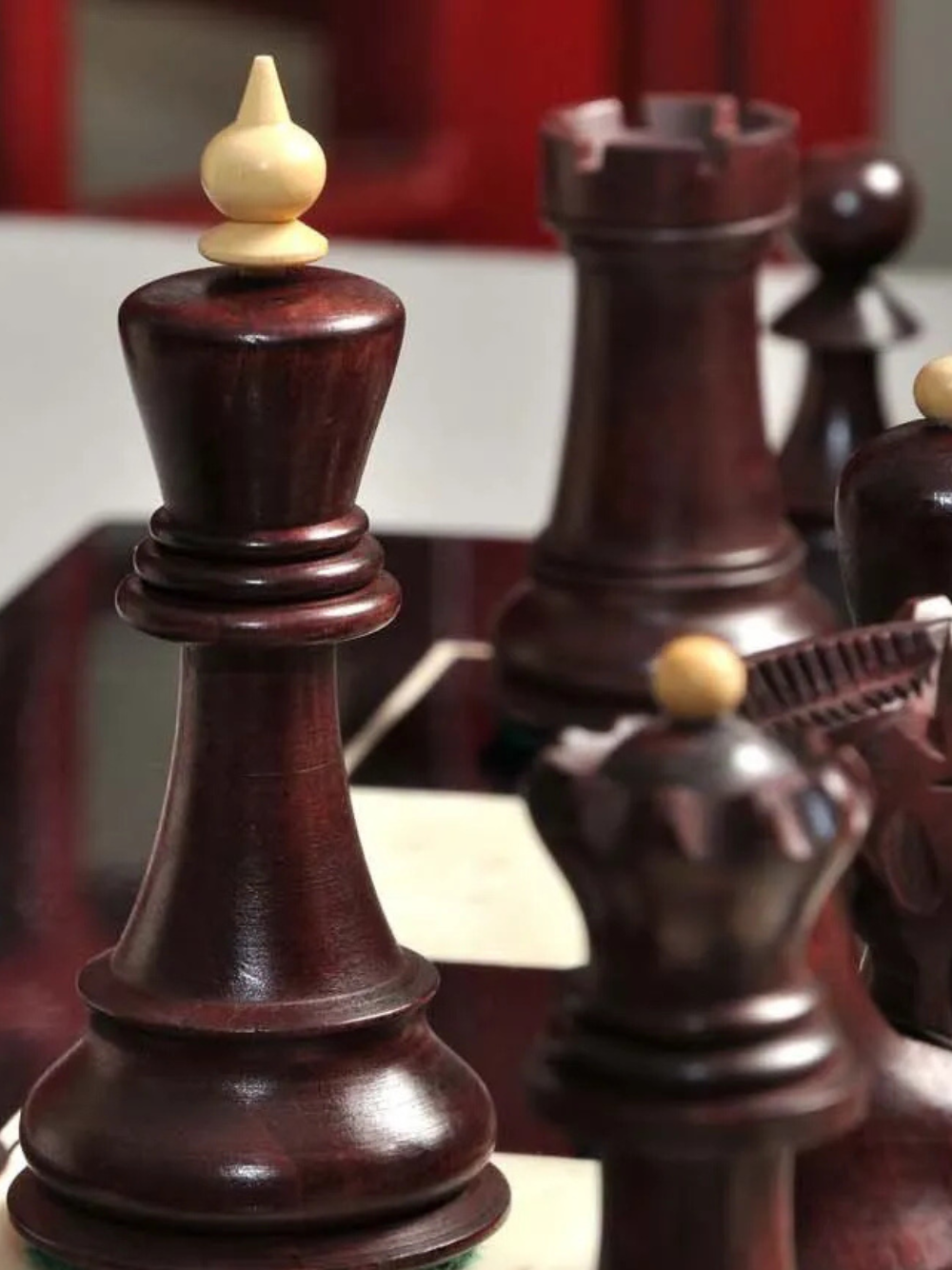 The Gilded Zagreb '59 Series Chess Set