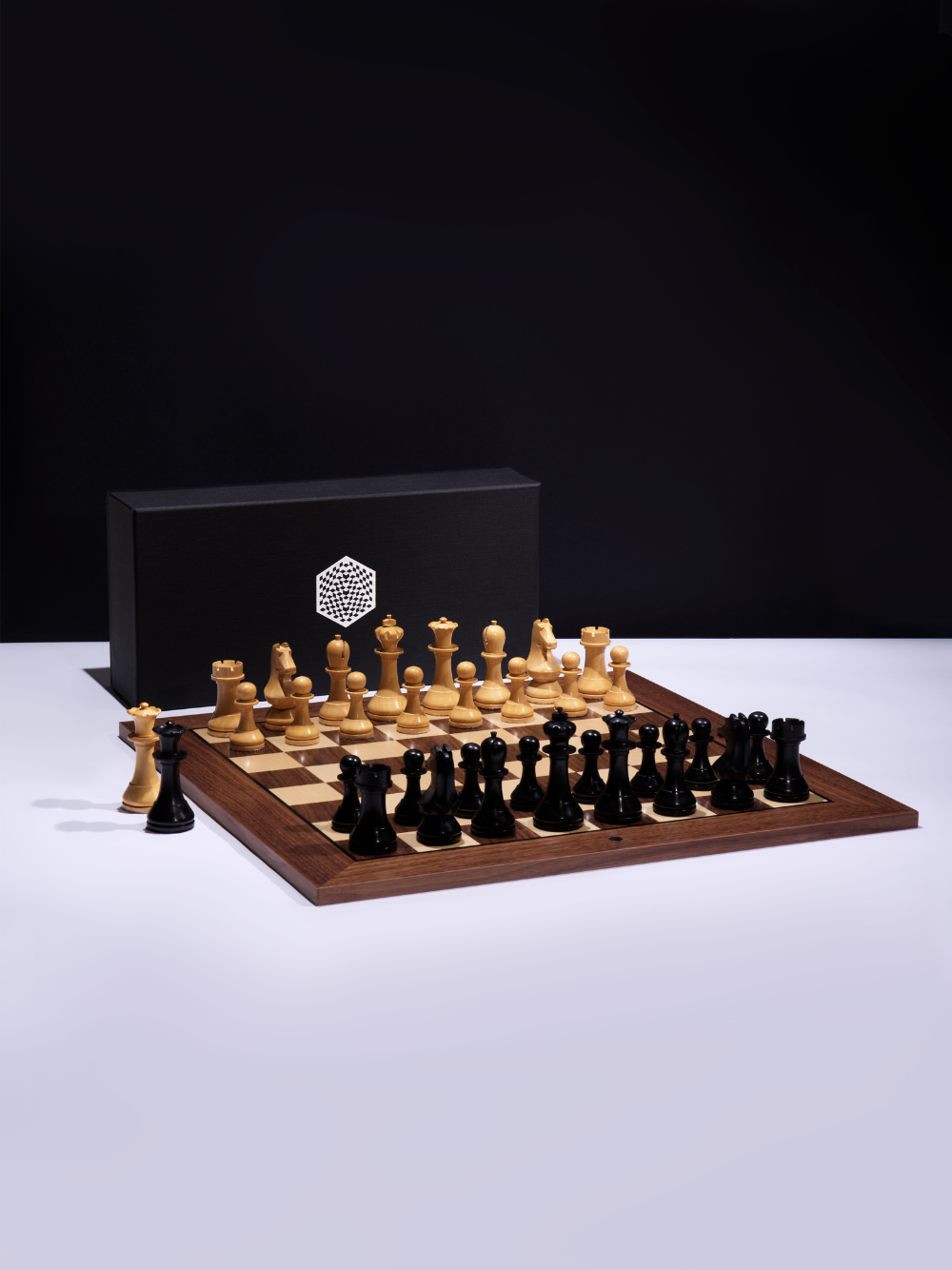 World Chess Championship Set (Walnut Edition)