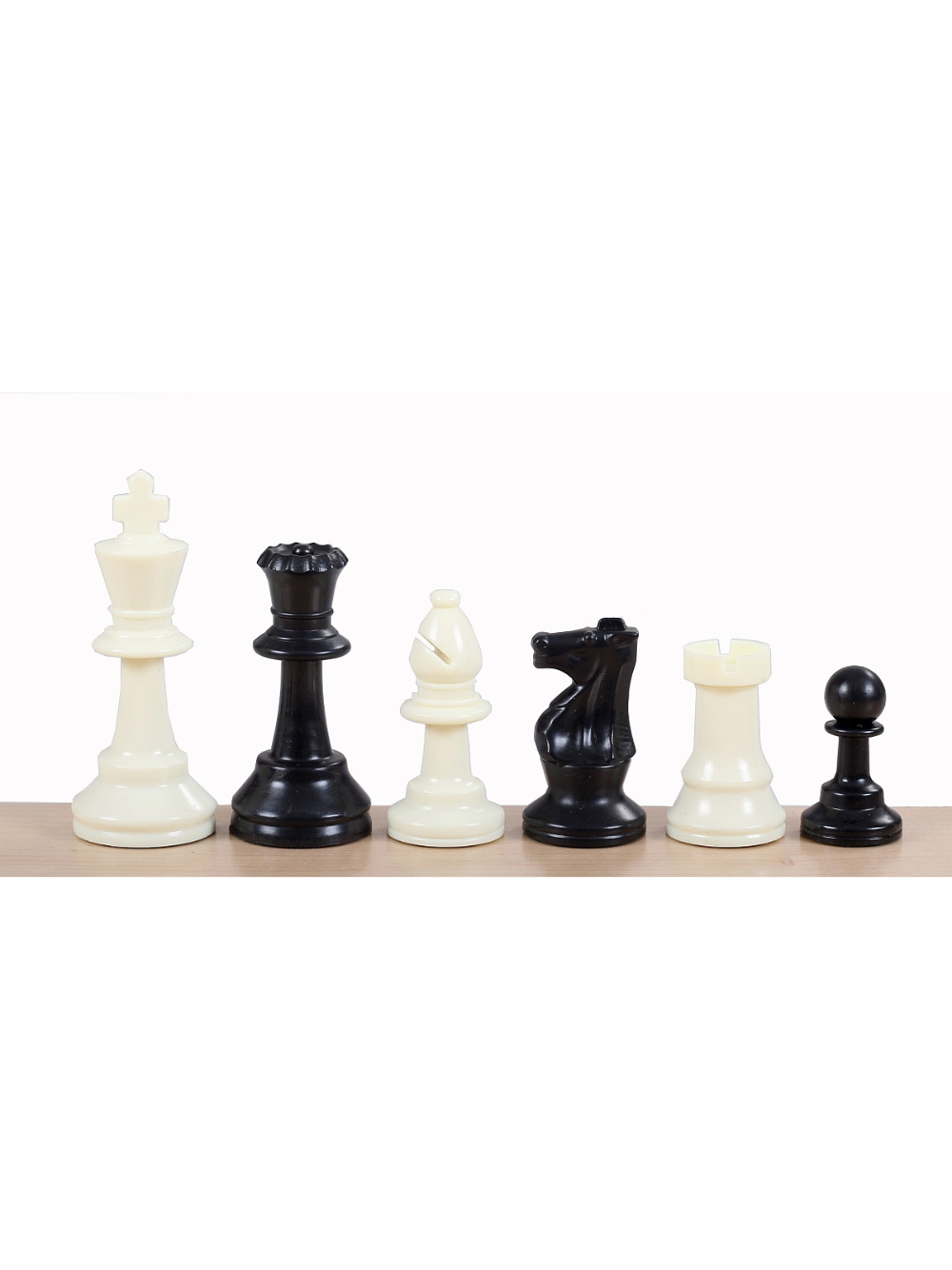 Pièces d'échecs Staunton n°4 en plastique