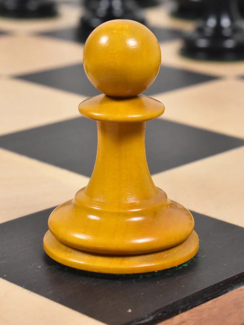 1852-55 Harrwitz Staunton Chess Pieces Antiqued Boxwood and Ebony - 3.5" King