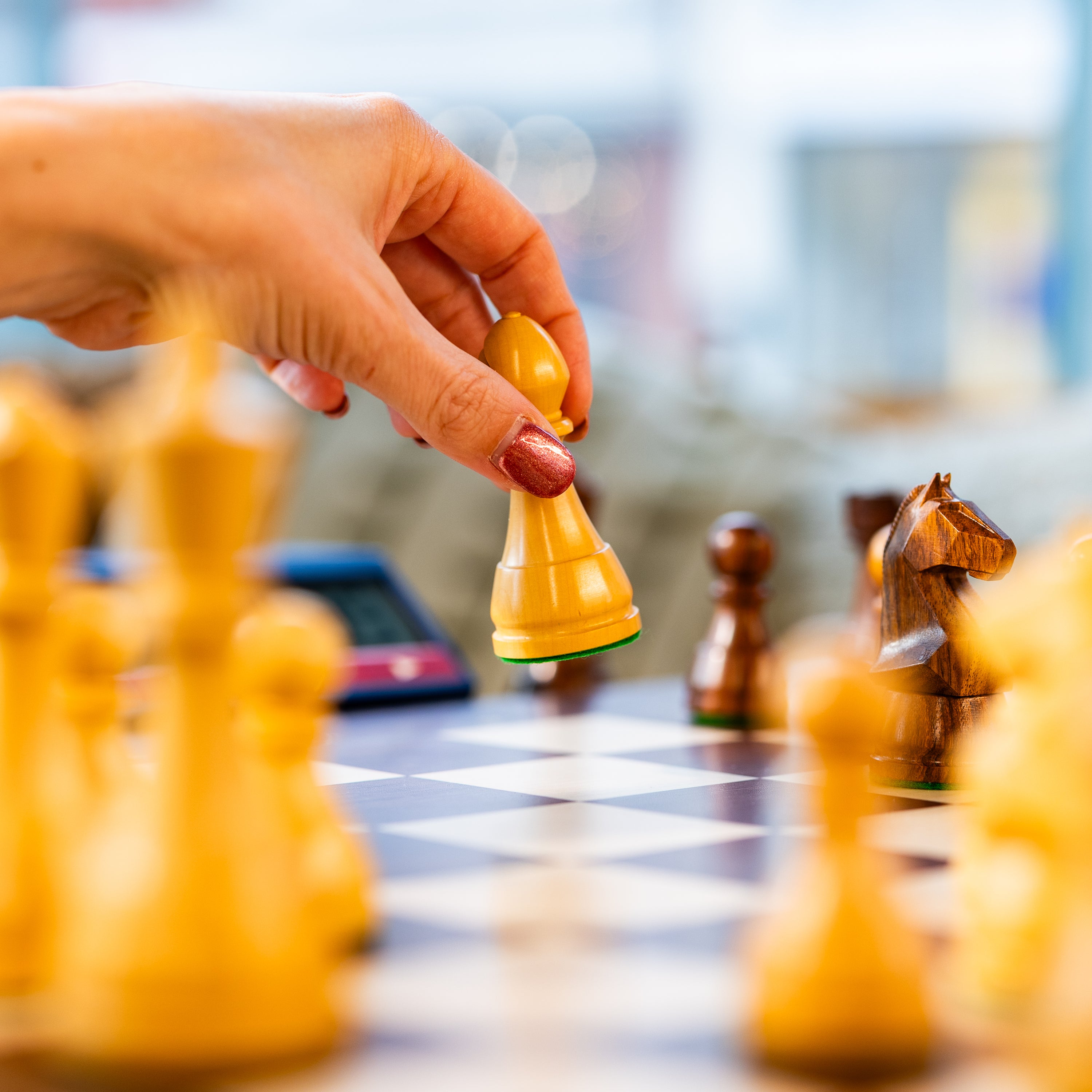 DGT Modern wooden chess figures for electronic boards