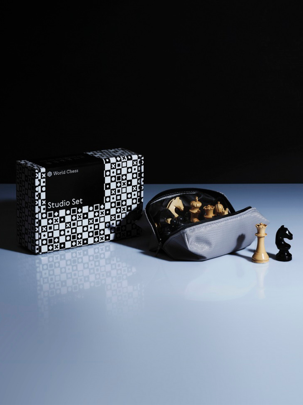 Official World Chess Studio Pieces