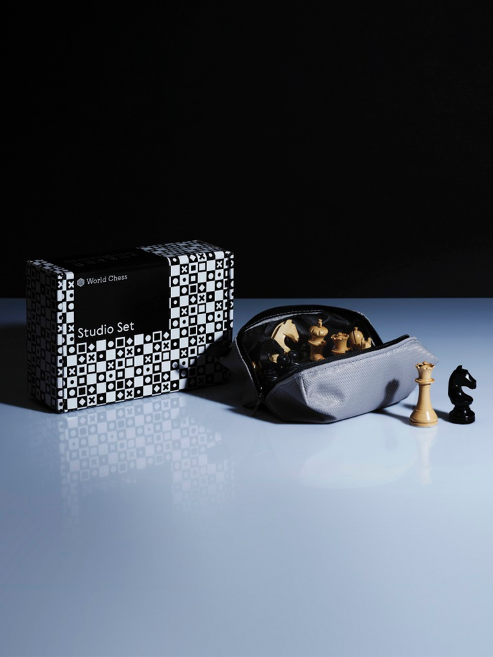 Official World Chess Studio Pieces