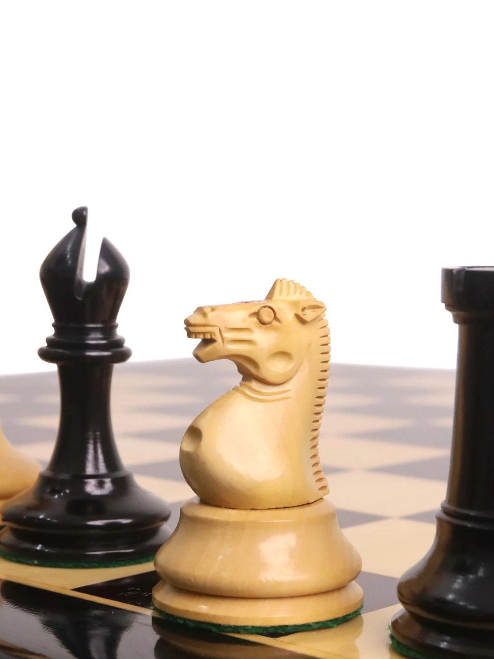 Pièces d'échecs Staunton Anderssen Dropjaw de 3,5 pouces, circa 1856, ébène et buis