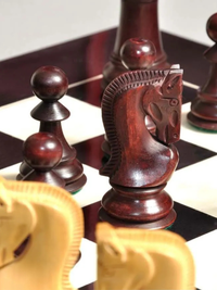 The Gilded Zagreb '59 Series Chess Set