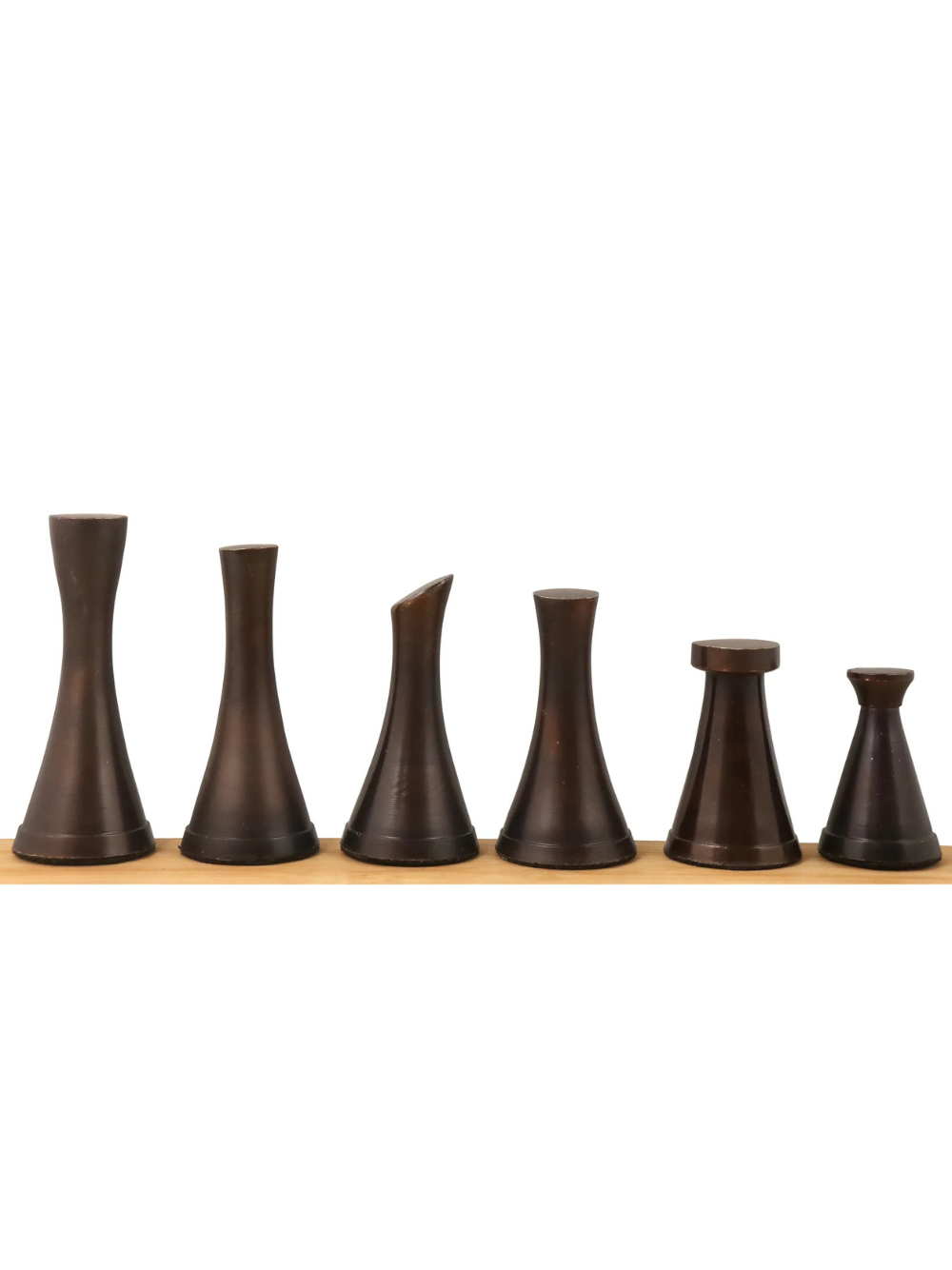 Schachspiel aus Messing – 3,1 Zoll große Turmschachfiguren und 15 Zoll großes Schachbrett aus schwarzem Marmor
