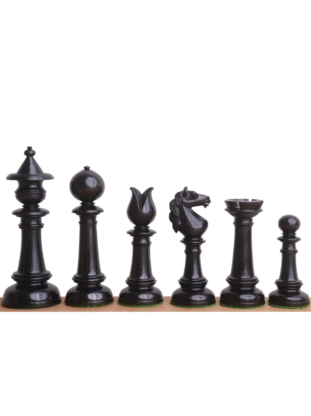 Juego de piezas de ajedrez Pre-Staunton de 4,7 - Ébano y boj envejecido Juego de piezas de ajedrez Pre-Staunton de 4,7 - Ébano y boj envejecido