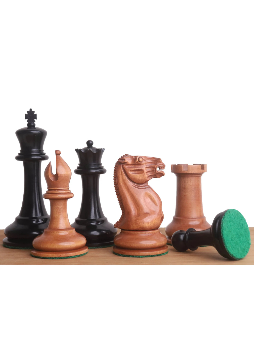 Jeu d'échecs Cooke type Staunton 1850 - Pièces en bois d'ébène et buis vieilli avec plateau et boîte