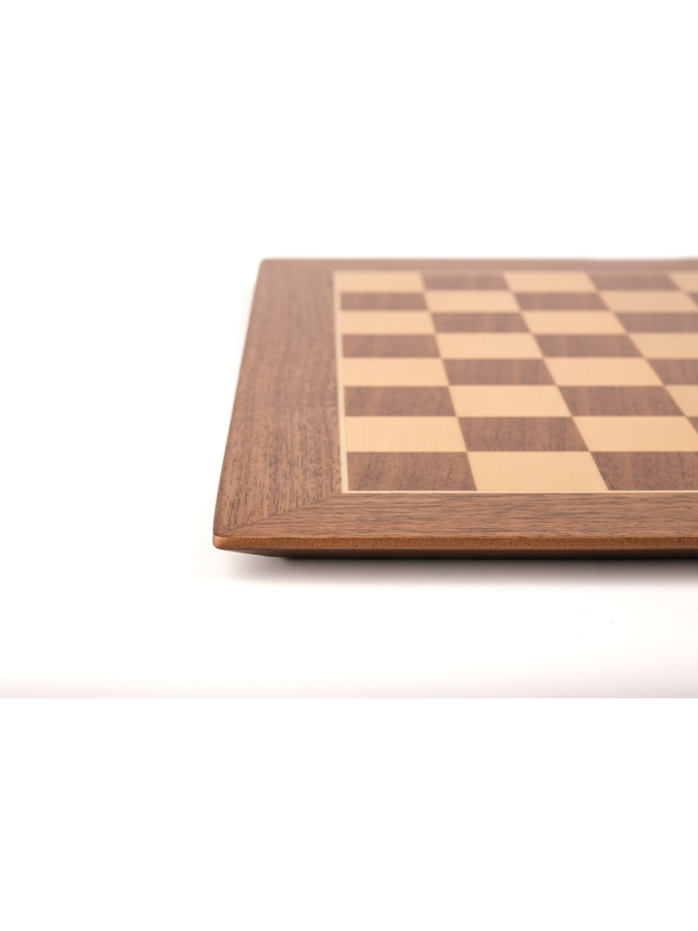 ‘Barcelona’ Chessboard (beveled corners)