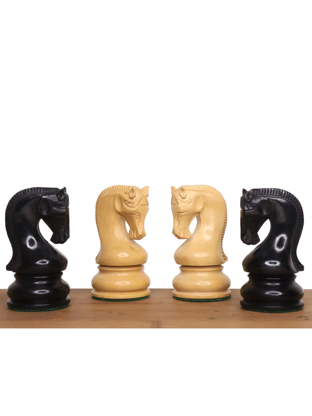 4" Leningrad Staunton Chess Pieces - Ebonised Boxwood