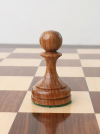 Pièces d'échecs soviétiques russes des années 1960, 4,5 pouces, doublement lestées, en palissandre doré