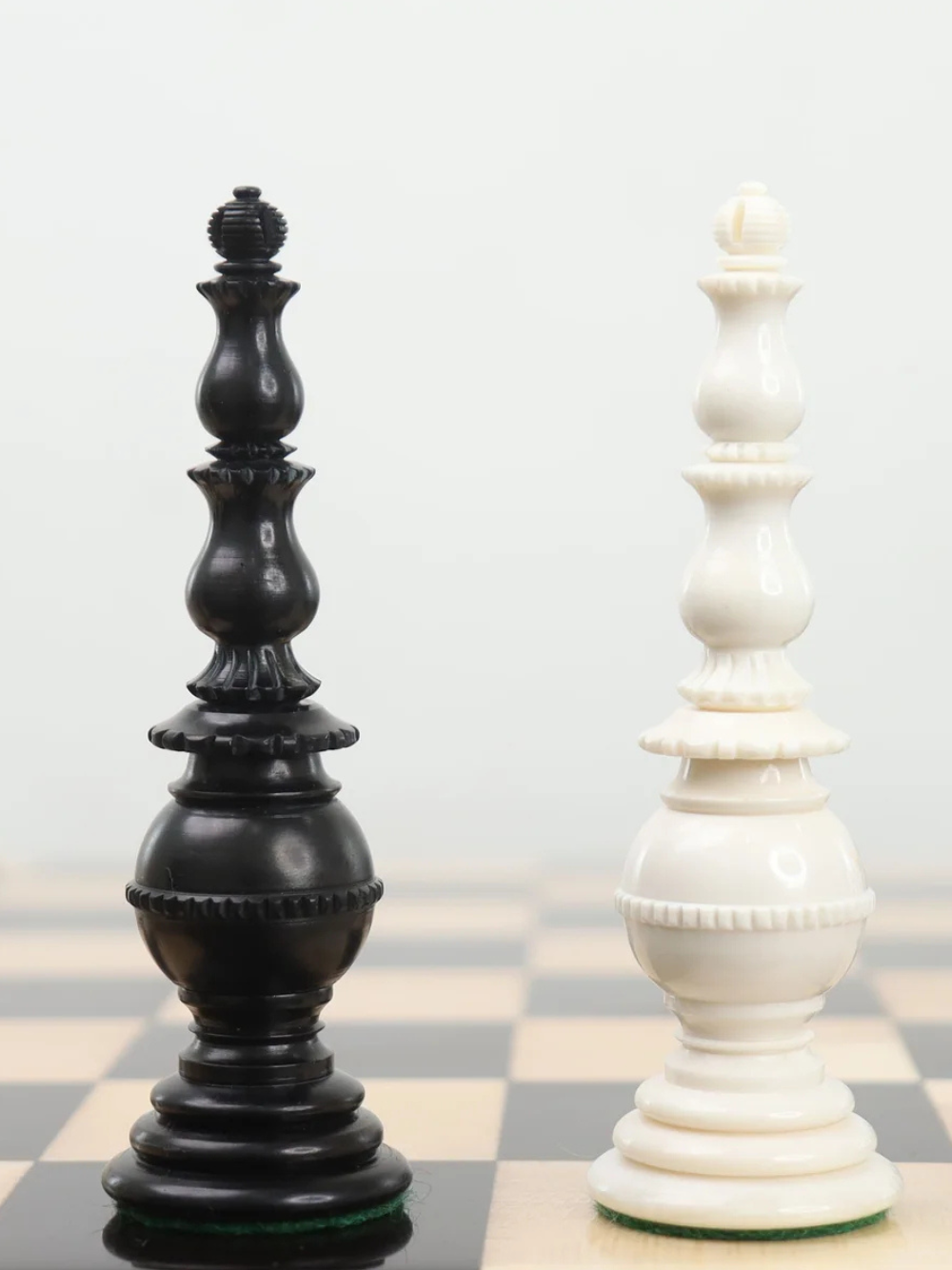 4.6″ Turkish Tower Pre-Staunton Chess Set - Chess Pieces Only - Black & White Camel Bone