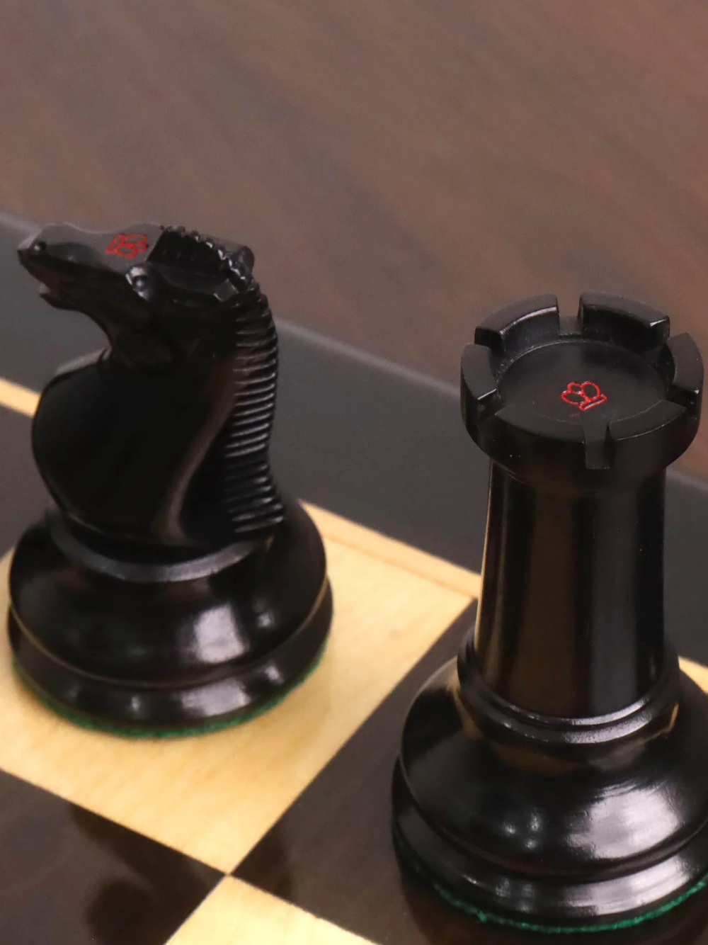 Pièces d'échecs Staunton Anderssen Dropjaw de 3,5 pouces, circa 1856, ébène et buis