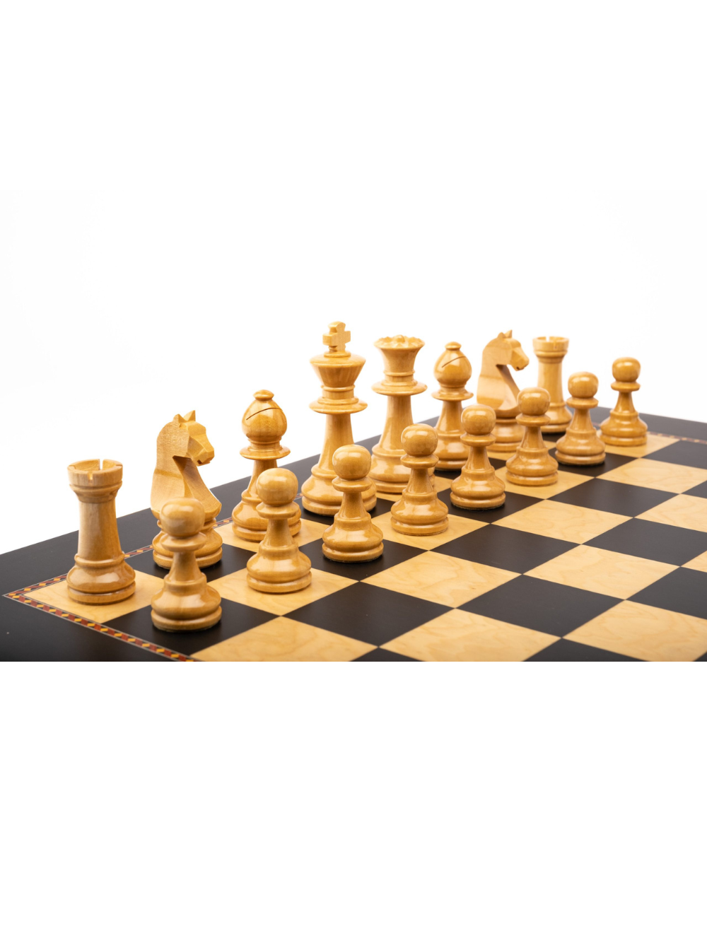 Staunton Europe chess set weighted pieces with GLOSSY finish with ‘The Queens Gambit’ board