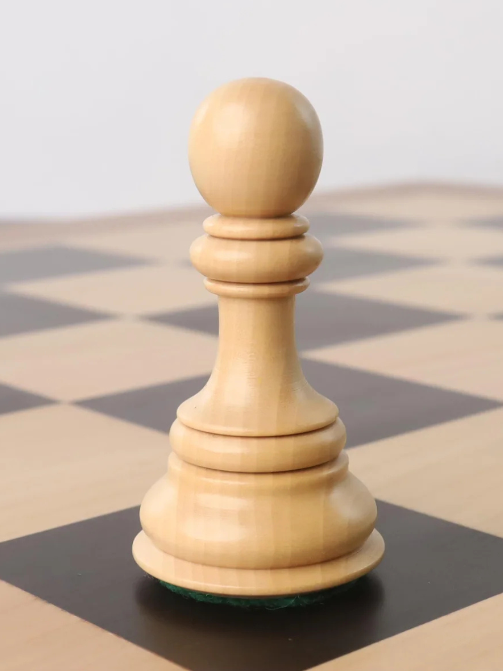 4.5" Tilted Knight Luxury Staunton Chess Pieces Ebony Wood & Boxwood