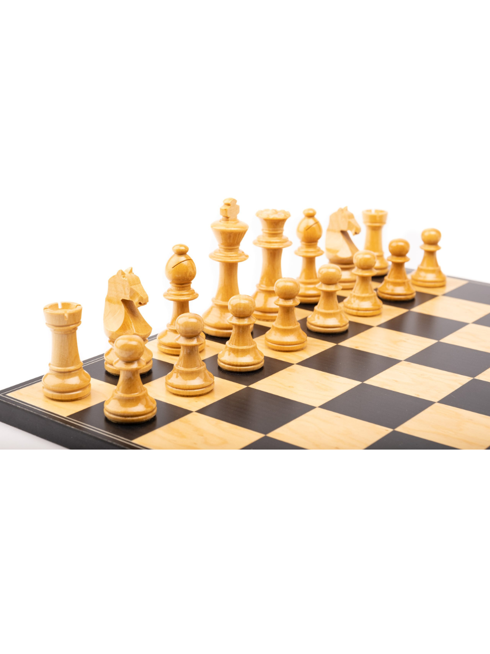 Staunton Europe nº5 chess set weighted GLOSSY pieces with BLACK board without frame