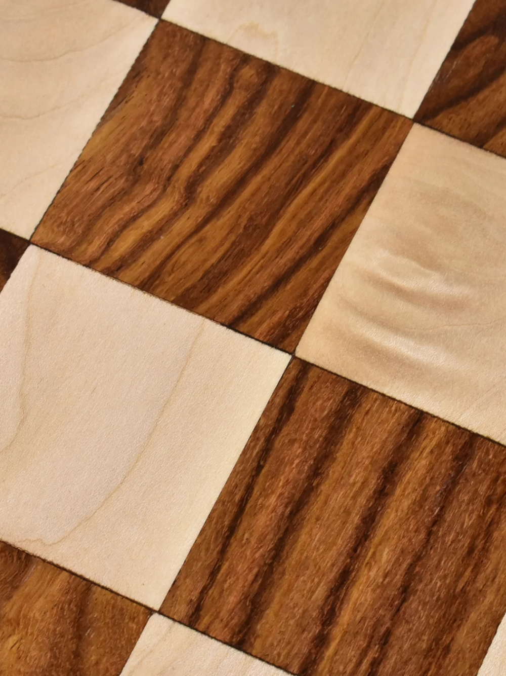 Hermann Ohme Chess Set - 3.6" Ebonised Boxwood Pieces with Golden Rosewood Board and Box