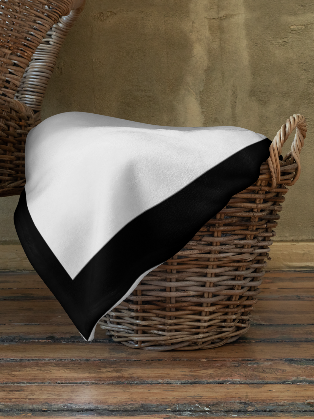 World Chess Club North Pole Christmas Throw Blanket