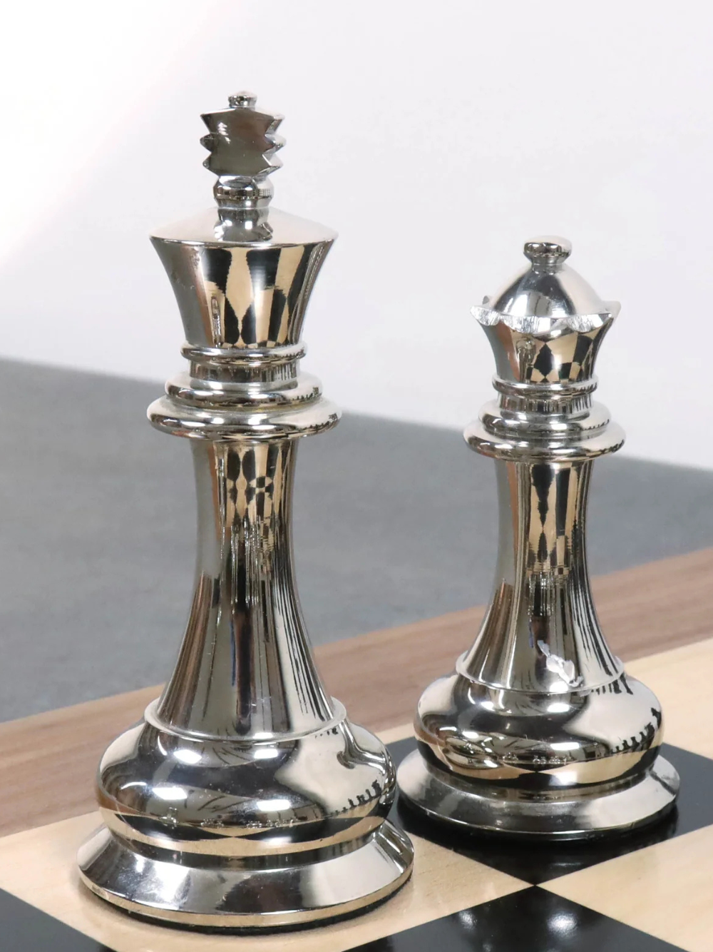 4,5" Jacques Staunton 1849 - Luksusowy zestaw metalowych figur szachowych z mosiądzu - Srebrne i szare - Dodatkowe hetmany
