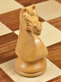 Deutsches Sammlerschachspiel aus den 1920er Jahren – Nur Schachfiguren – Goldenes Rosenholz – 4,1" 