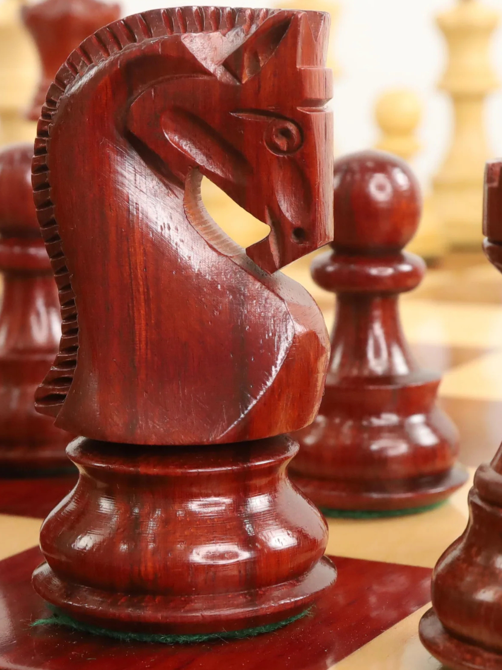 Jeu d'échecs russe Zagreb de 3,9 pouces (15,9 m) en bois de rose à double lestage et bourgeon