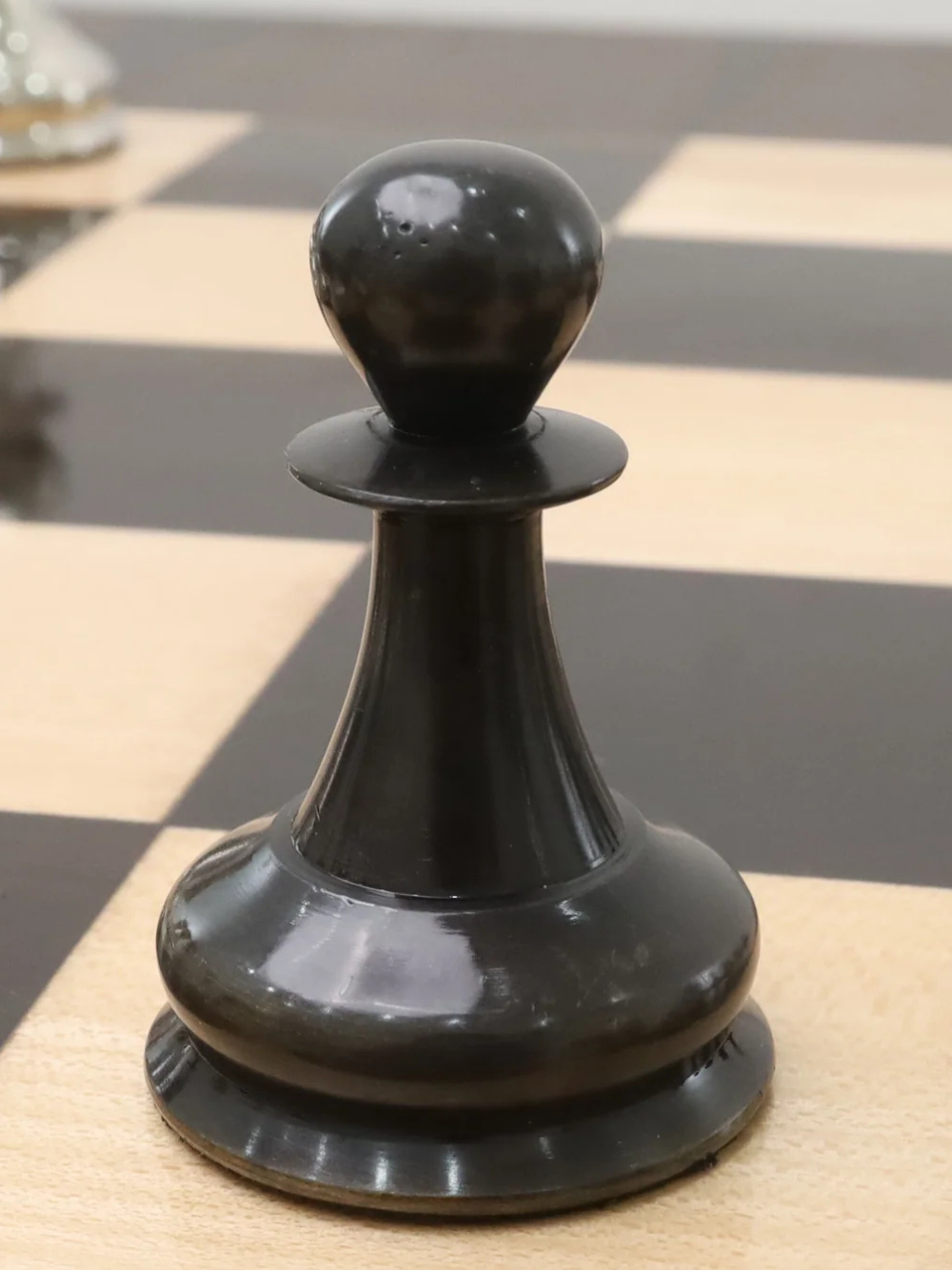 4.5" Jacques Staunton 1849 - Luxury Brass Metal Chess Pieces Only Set - Silver & Grey- Extra Queens