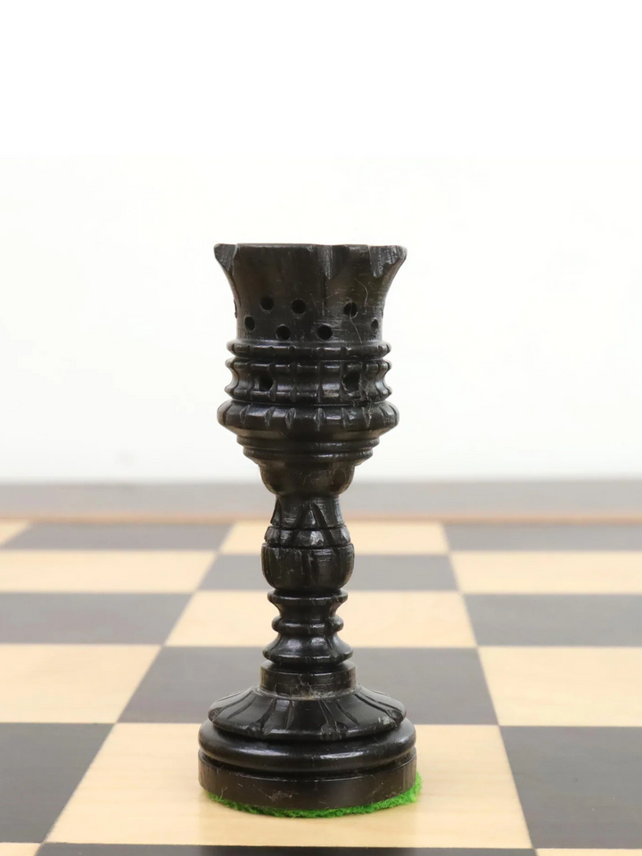 Set de ajedrez de la serie Loto tallado a mano de 4.7" - Solo piezas de ajedrez en madera de ébano con peso