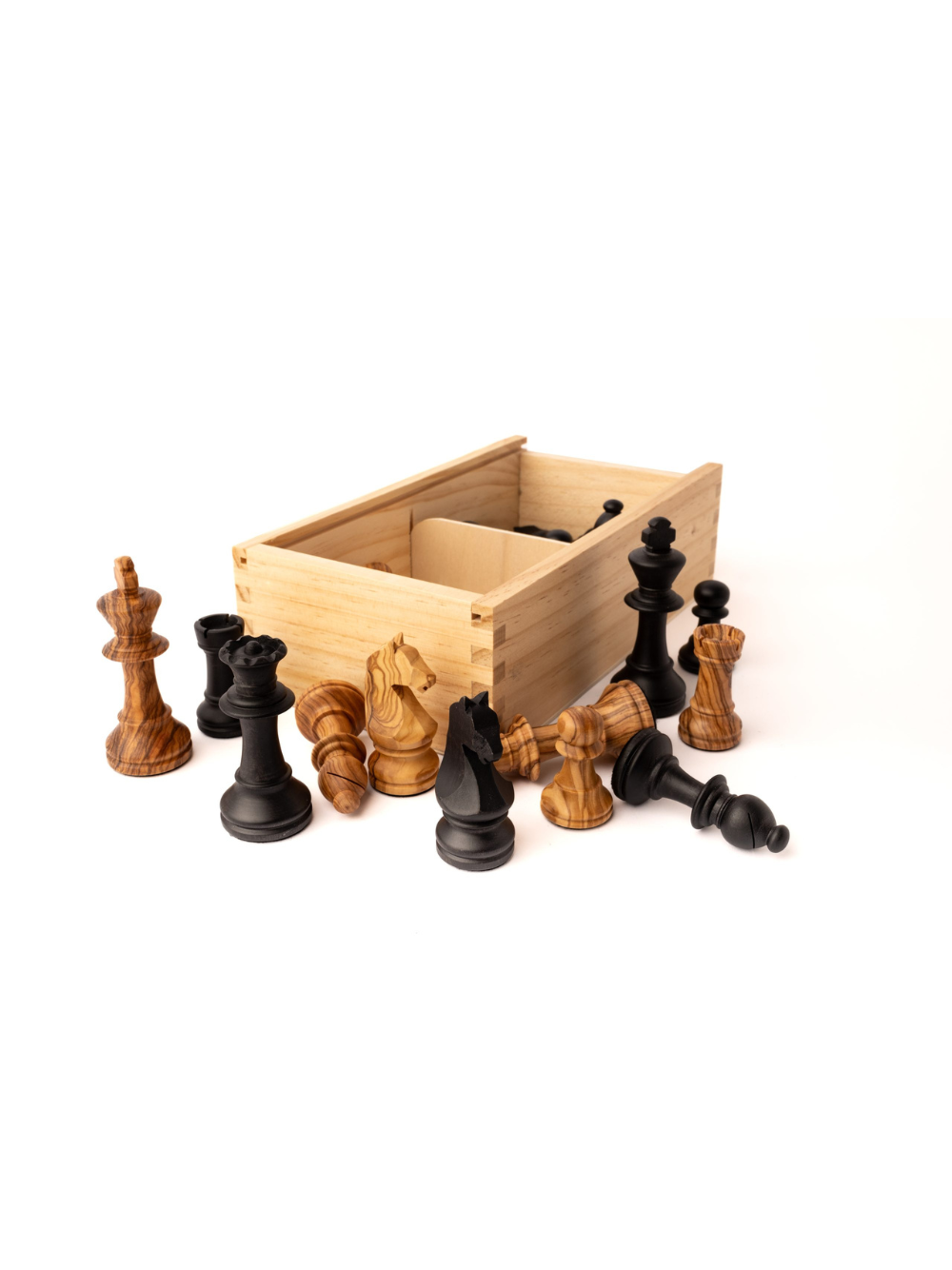 Olivewood Staunton Europa №6 Chess Pieces