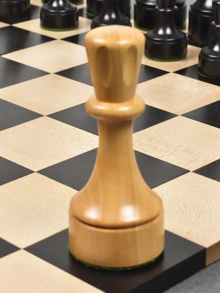 Pezzi di Scacchi Staunton Bundesform Tedeschi - Legno di Bosso Ebonizzato - Re 3,8"