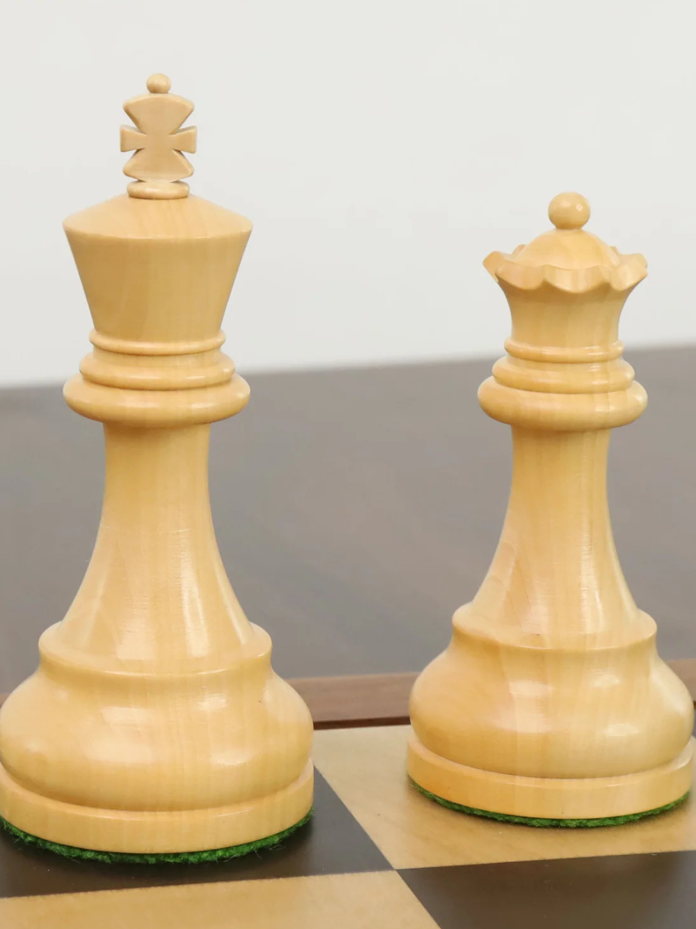 Staunton-Schachfiguren der Reykjavik-Serie – gewichteter Buchsbaum – 3,8 Zoll König