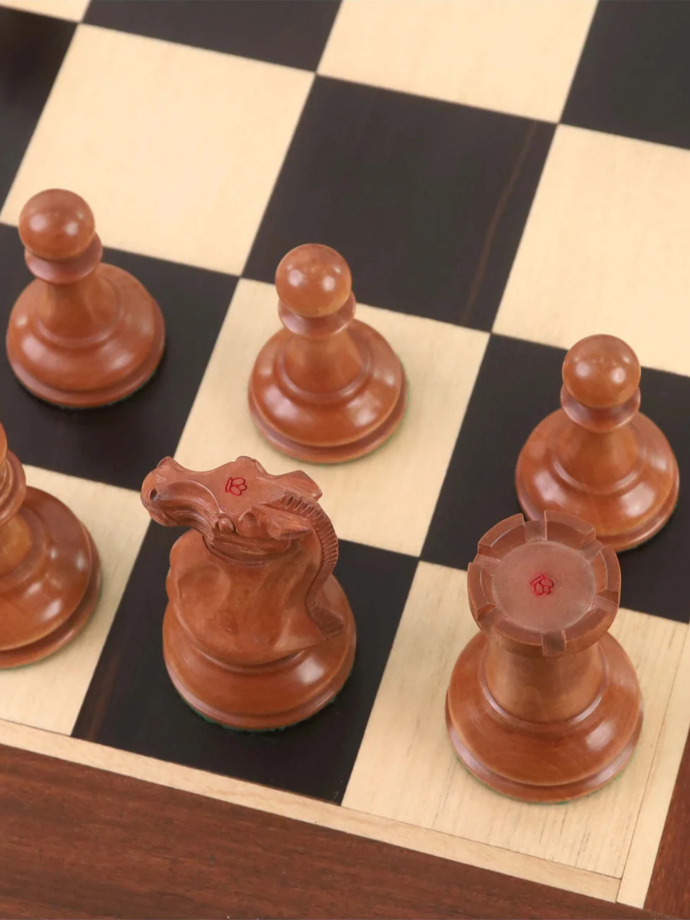 Jeu d'échecs Cooke type Staunton 1850 - Pièces en bois d'ébène et buis vieilli avec plateau et boîte