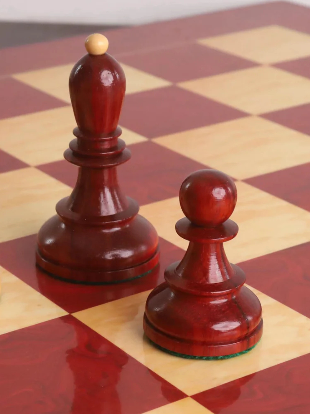 1950s' Fischer Dubrovnik Chess Pieces Only Set - Bud Rosewood & Boxwood - 3.8 " King