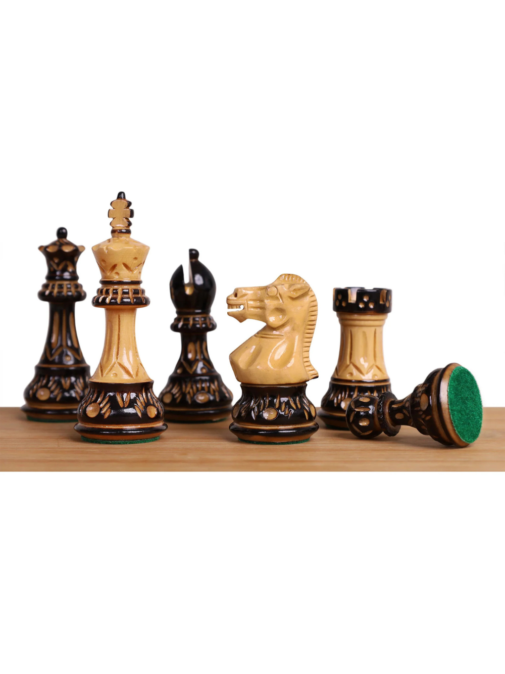 Laurel Series Burnt Carving Chess Set