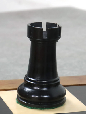 4" Leningrad Staunton Chess Pieces - Ebonised Boxwood