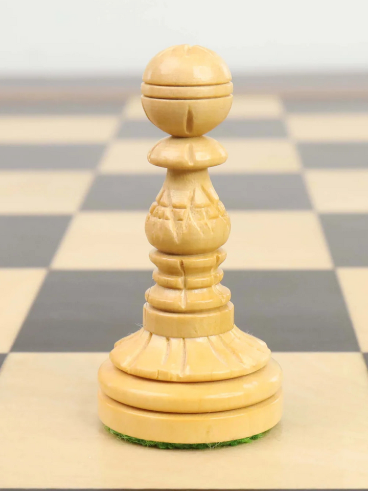 Set de ajedrez de la serie Loto tallado a mano de 4.7" - Solo piezas de ajedrez en madera de ébano con peso