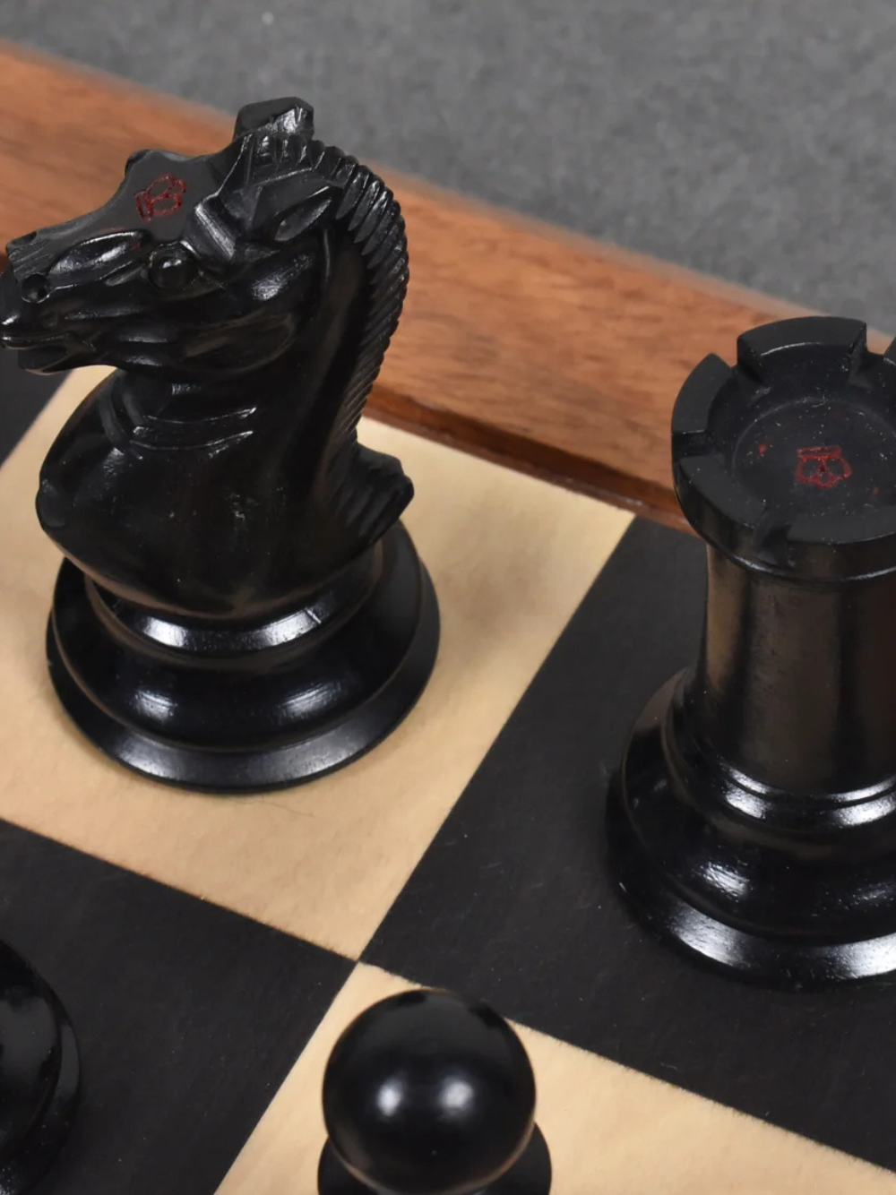 3.5" 1852-55 Harrwitz Staunton Chess Pieces Antiqued Boxwood & Ebony