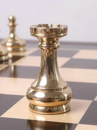 Pièces d'échecs de luxe en laiton de la série Splendor de 9,4 cm, couleur or et gris métallisé