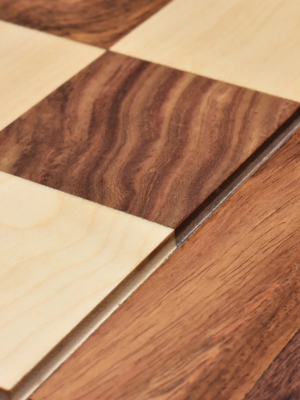 4" Leningrad Staunton Chess Set - Golden Rosewood Pieces with Board & Box