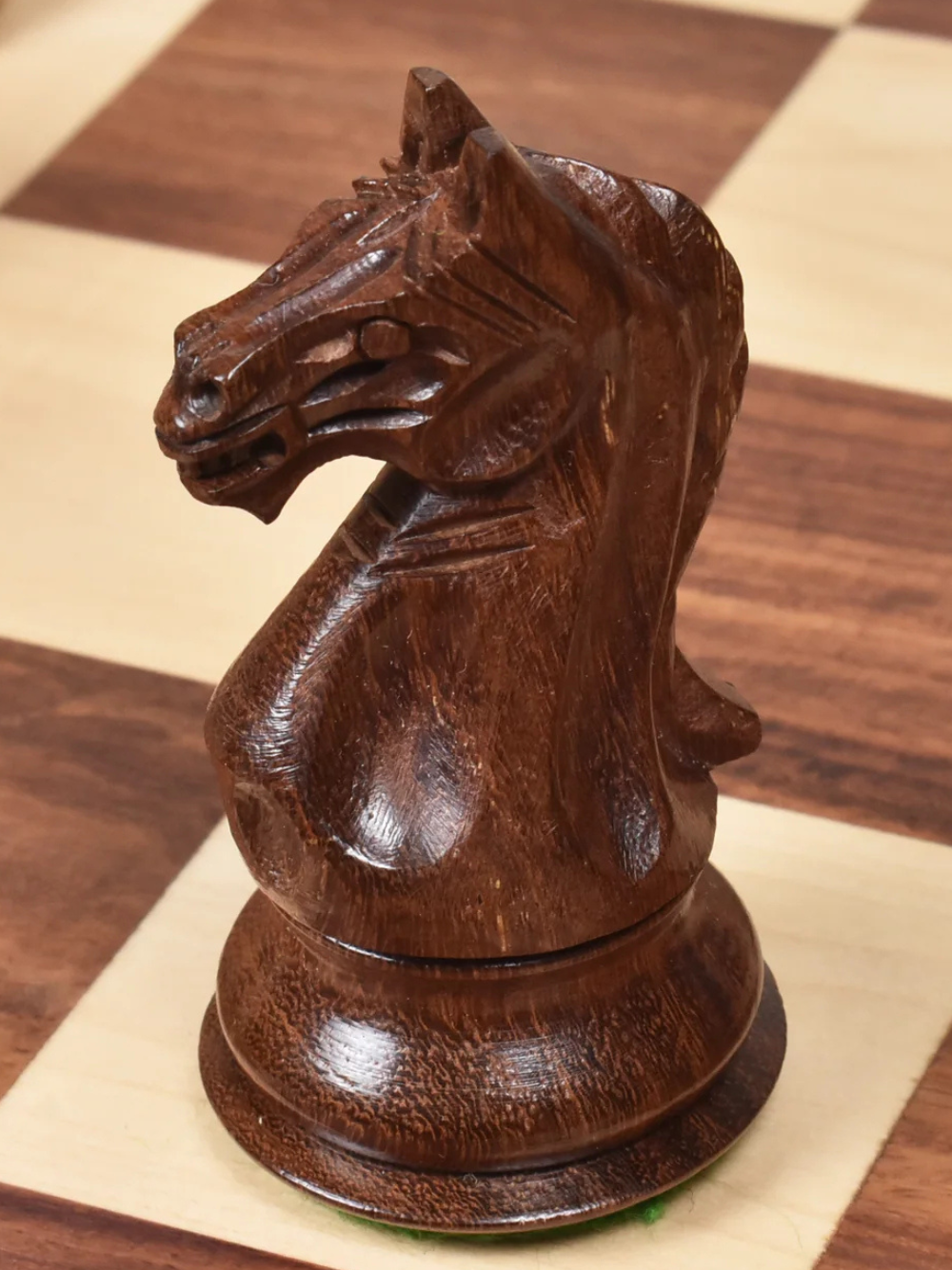 4" Fierce Knight Staunton Chess Pieces - Golden Rosewood & Boxwood
