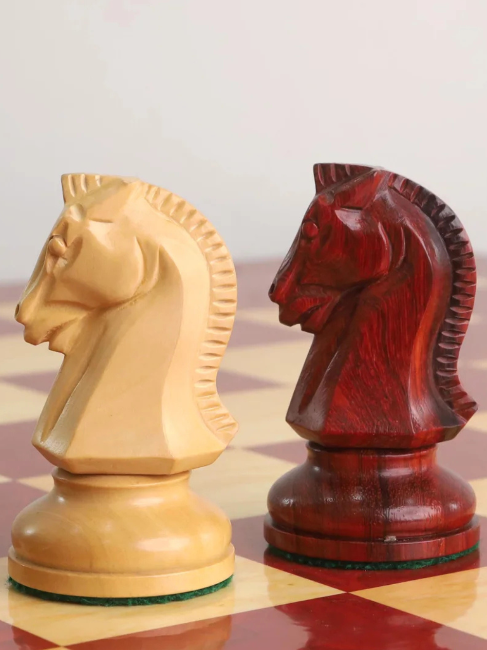 1950s' Fischer Dubrovnik Chess Pieces Only Set - Bud Rosewood & Boxwood - 3.8 " King