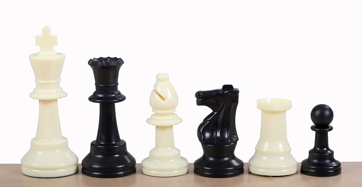 Pièces d'échecs Staunton en plastique n°6