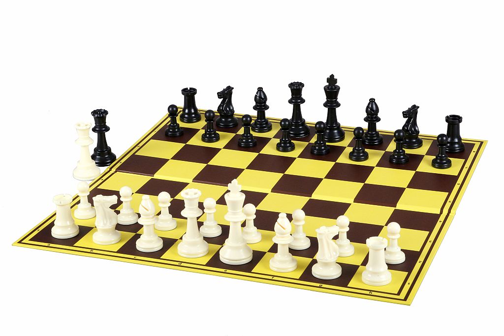 Pièces d'échecs Staunton en plastique n°6