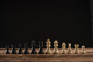 95 mm Staunton-Schachfiguren aus Kunststoff