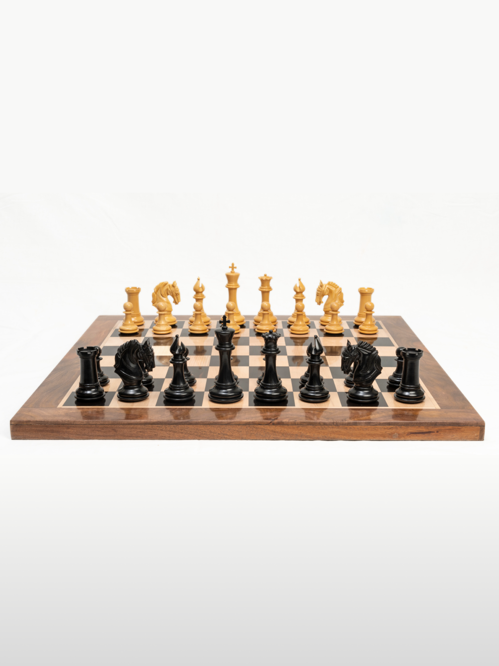 Hengroen chess set