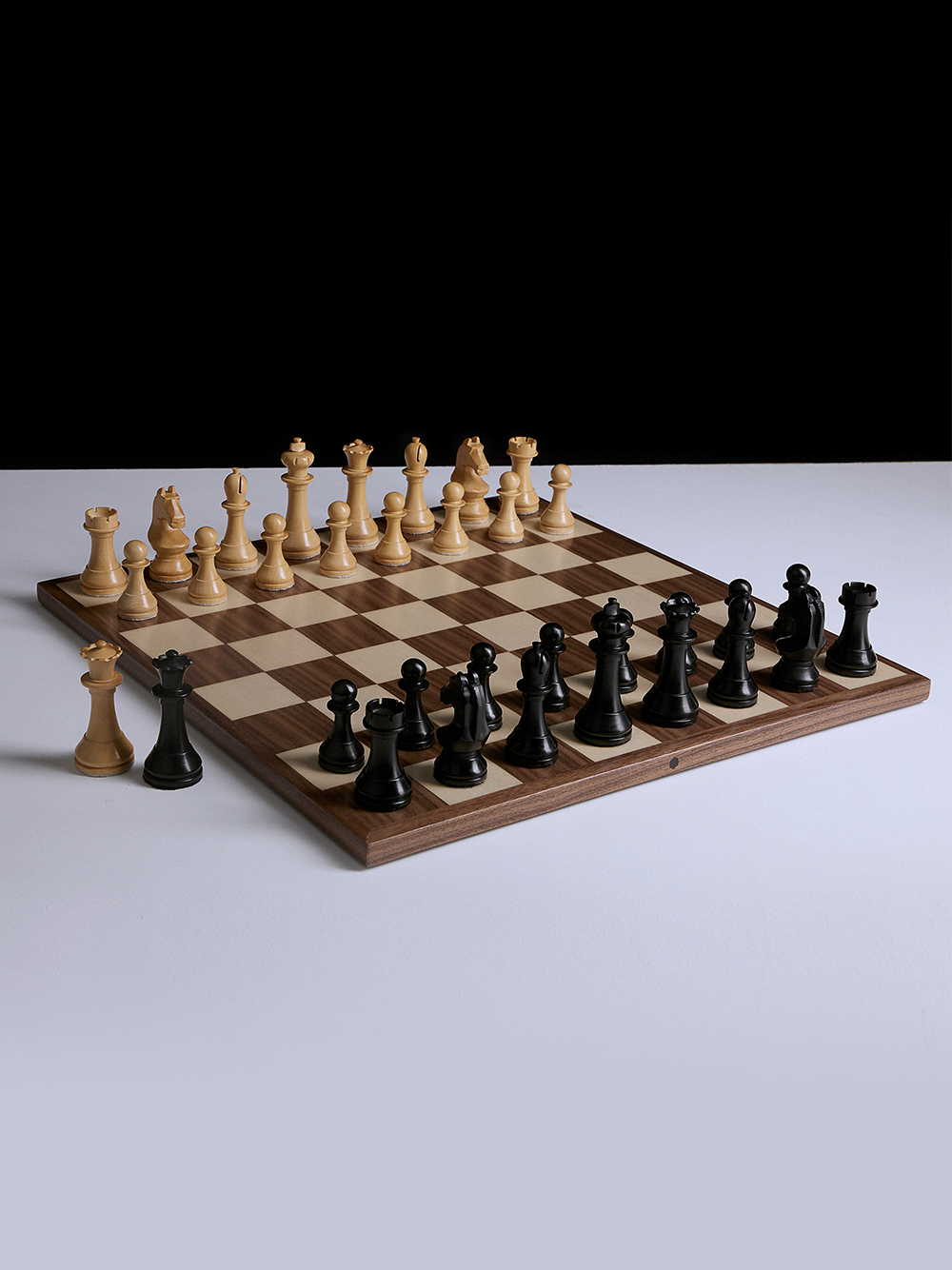 World Chess Set (Home Edition with Bauhaus Walnut Board)
