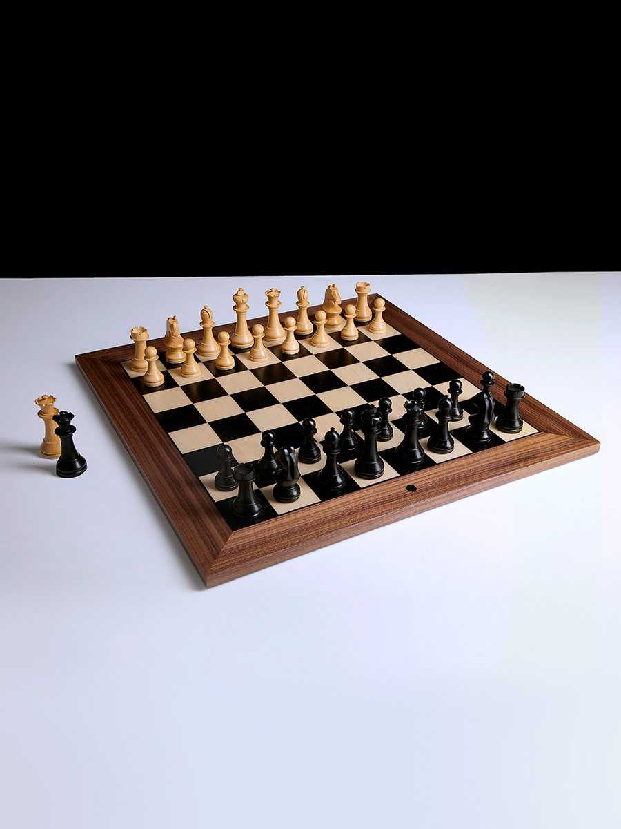 Buy Chess Sets, Chess Boards & Pieces for Sale - World Chess Shop