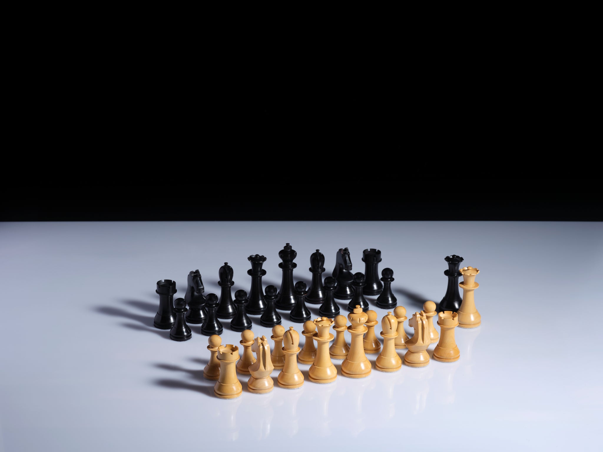 World Chess Championship Set (Grey Walnut Board)
