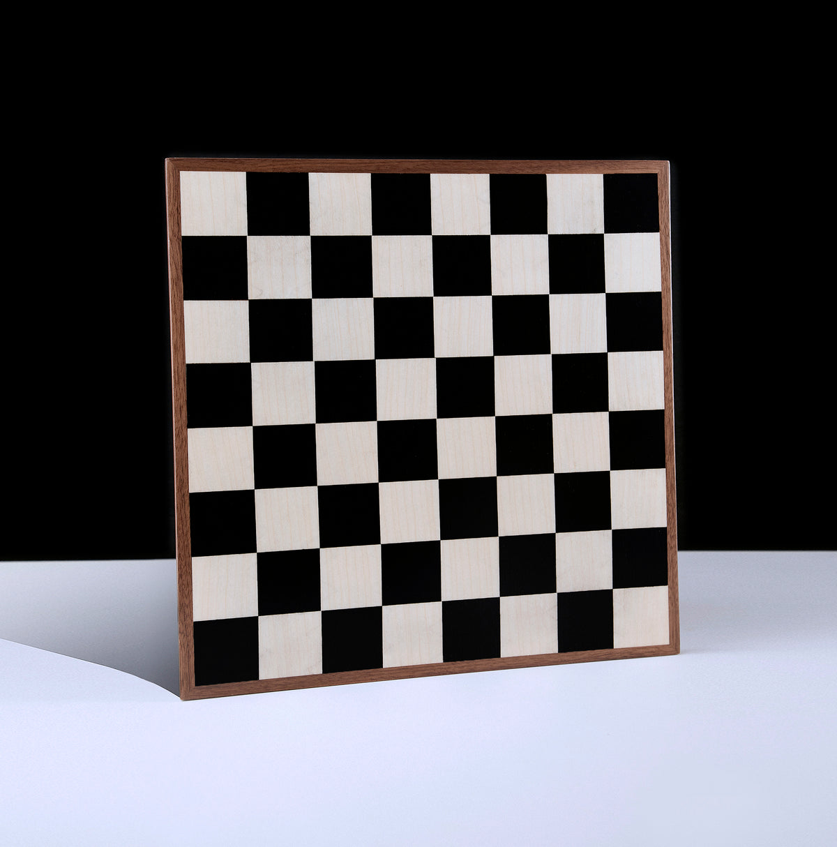 Home Edition Schachspiel mit Bauhaus-Brett